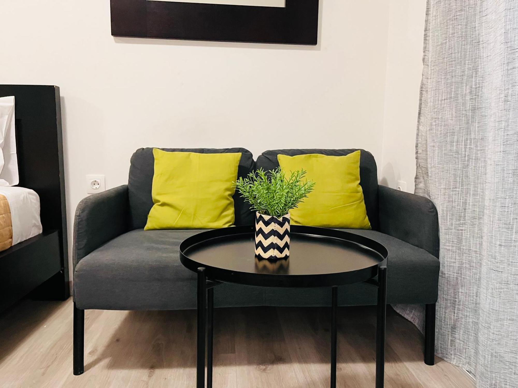 Elvita Apartments 4 Атина Екстериор снимка