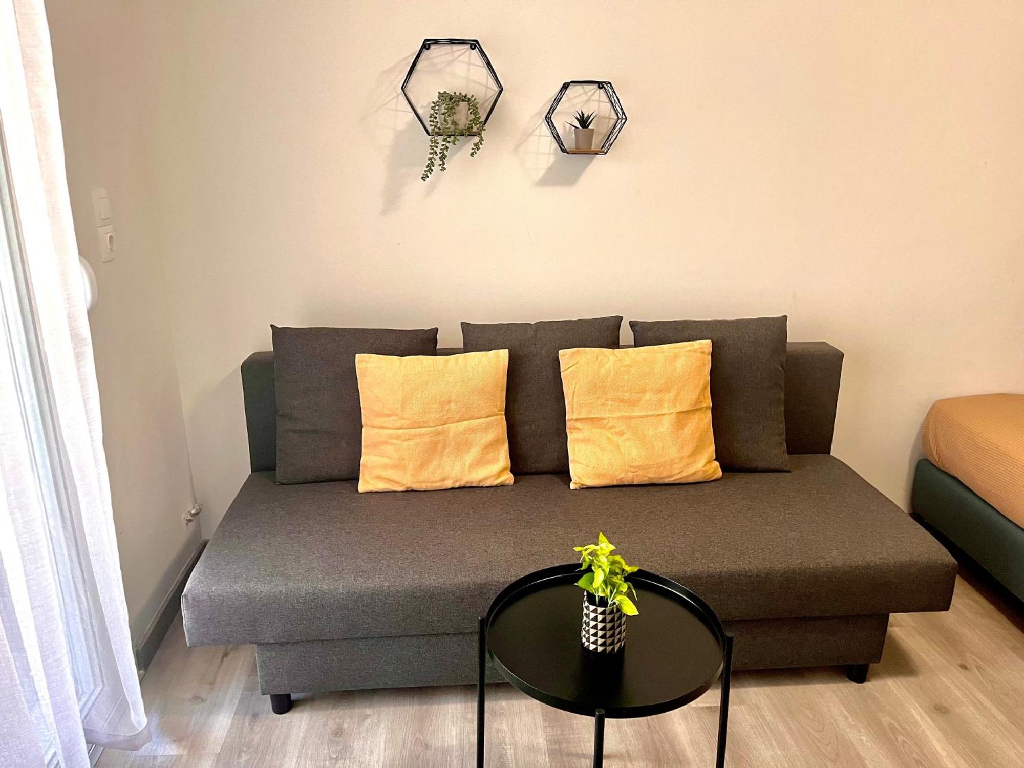 Elvita Apartments 4 Атина Екстериор снимка