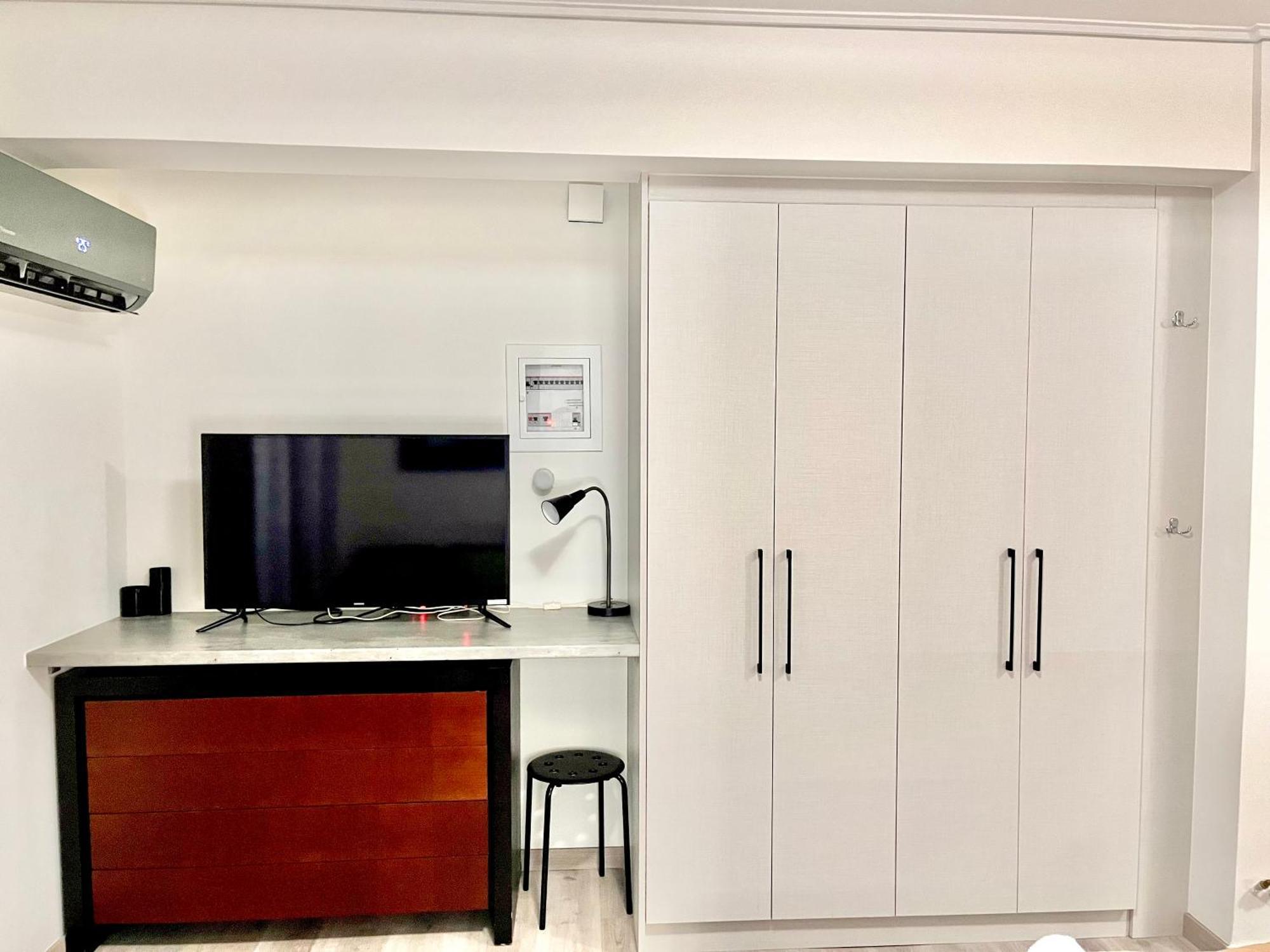 Elvita Apartments 4 Атина Екстериор снимка