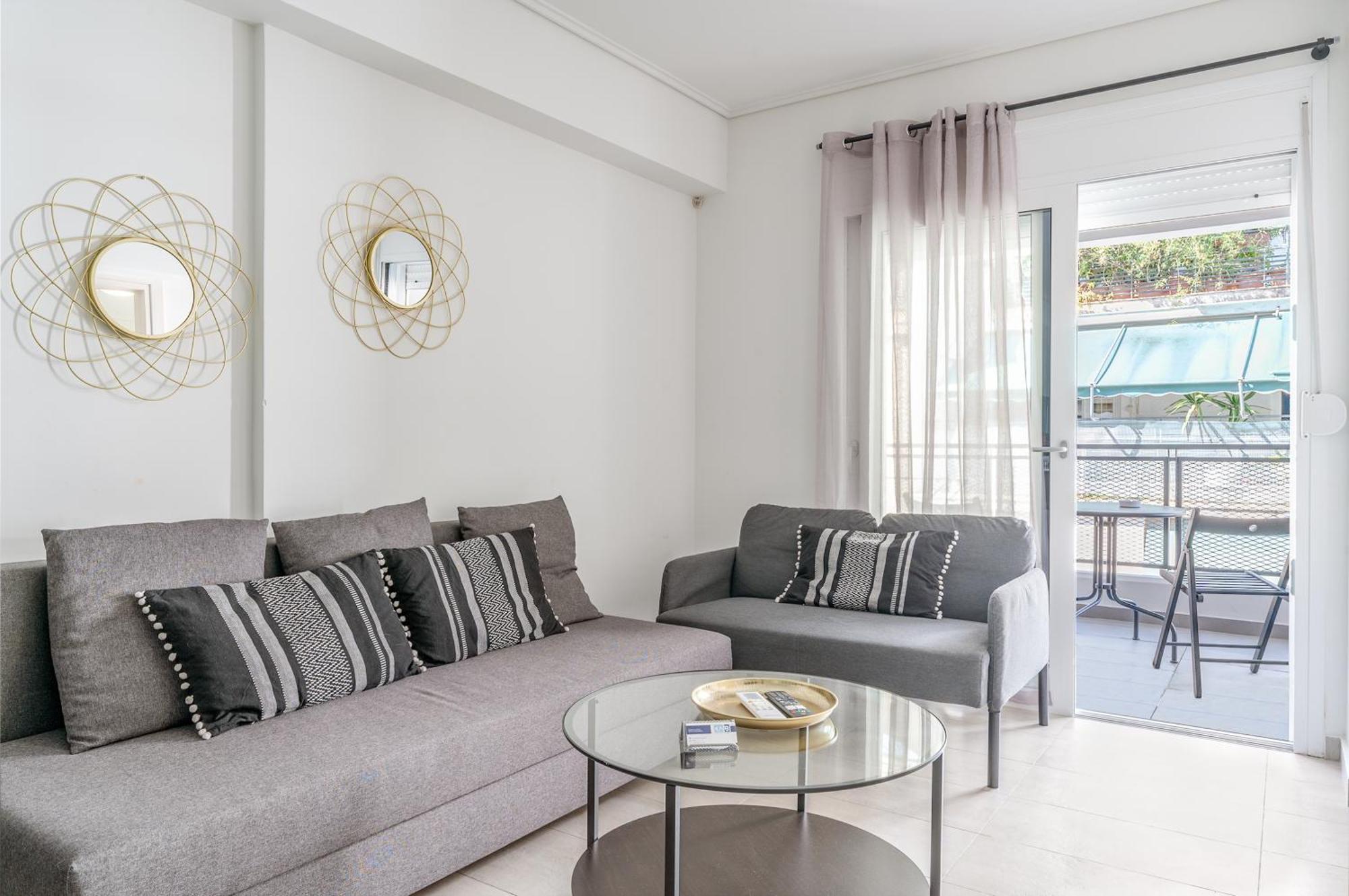 Elvita Apartments 4 Атина Екстериор снимка
